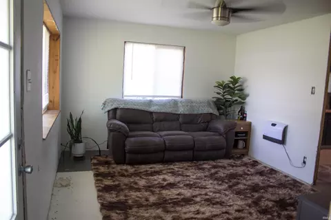 809 E Walnut St, Akron, IN 46910 photo 10