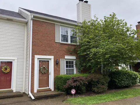 634 Kingswood Dr, Evansville, IN 47715