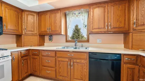 2285 S Salem Rd, Monroe, IN 46772 photo 17