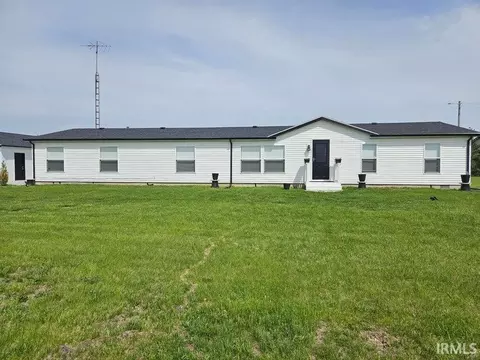 6570 S 1100 W Rd, Francesville, IN 47946