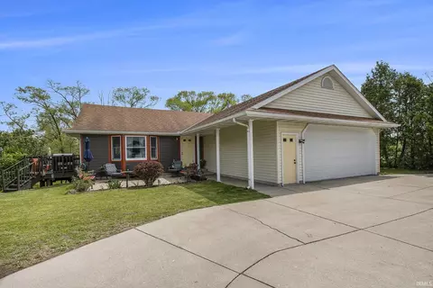 52400 Country Acres Dr, Elkhart, IN 46514