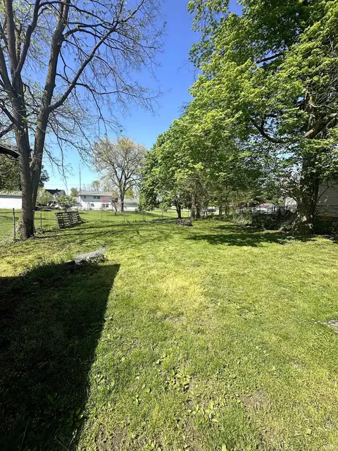 403 Williams St, Howe, IN 46746 photo 25