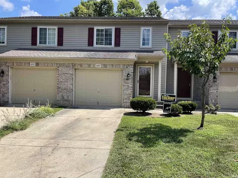 620 Bayberry Ct, Bloomington, IN 47401