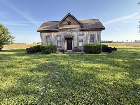 2966 W St Rd 56, Petersburg, IN 47567