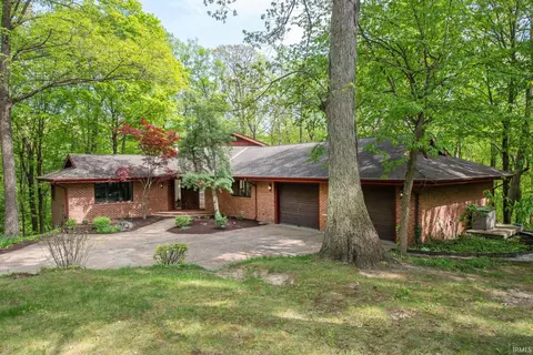 377 Pawnee Dr, West Lafayette, IN 47906