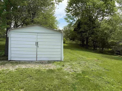 806 Smith Ave, Oolitic, IN 47451 photo 10