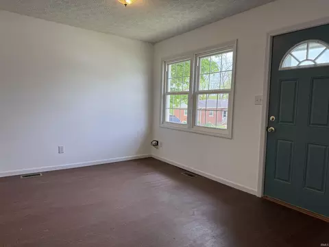 806 Smith Ave, Oolitic, IN 47451 photo 3