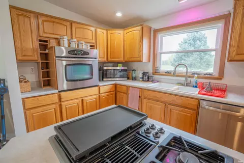 6955 E 400 North Rd, Grovertown, IN 46531 photo 13