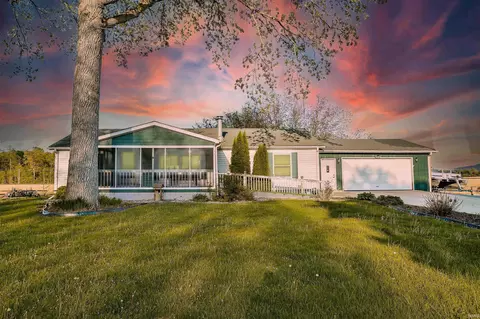 2828 N Williamson Dr, Warsaw, IN 46582