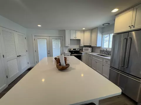 848 Edgewater Ct, Monticello, IN 47960 photo 3
