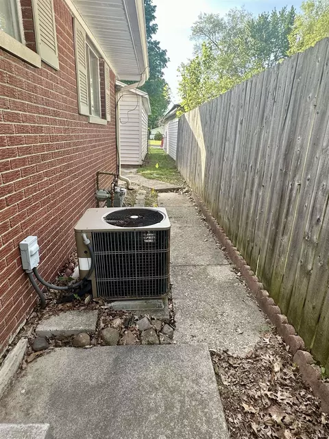 100 N Walnut St, Delphi, IN 46923 photo 29