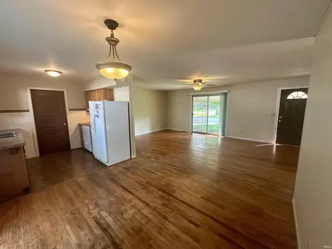 100 N Walnut St, Delphi, IN 46923 photo 8