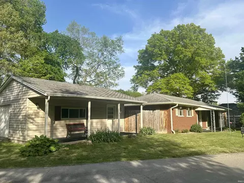 100 N Walnut St, Delphi, IN 46923 photo 2