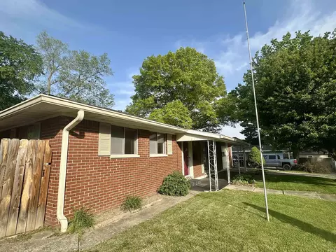100 N Walnut St, Delphi, IN 46923 photo 6