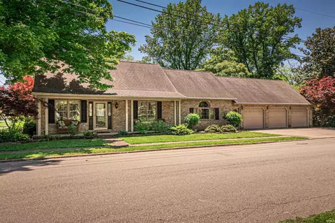 10865 Locust St, Cynthiana, IN 47612