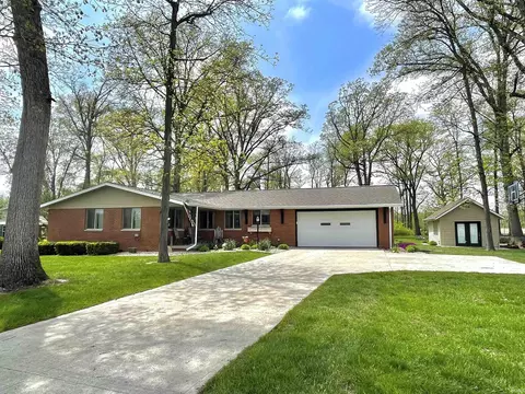1376 N 100 E, Hartford City, IN 47348