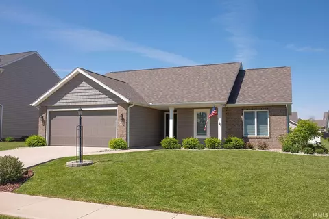 2105 Lindenwood Ave, Warsaw, IN 46580