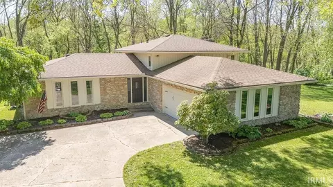 11409 Lakeview Ct, Kokomo, IN 46901
