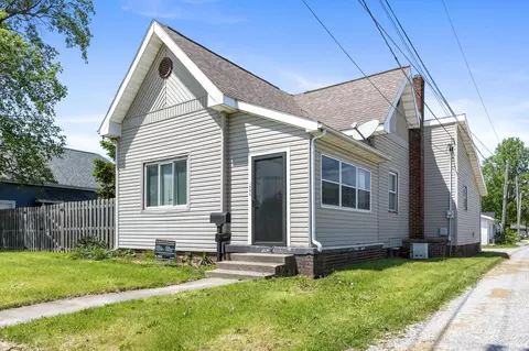 1008 E Wabash St, Frankfort, IN 46041