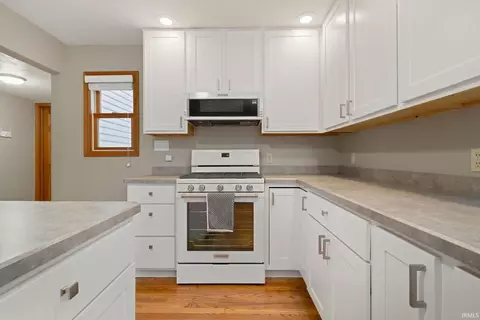 17525 Auten Rd, Granger, IN 46530 photo 8