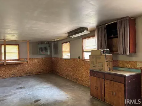 507 E Viola Ave, Washington, IN 47501 photo 30