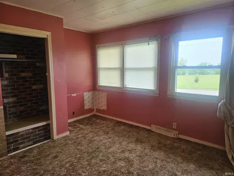 507 E Viola Ave, Washington, IN 47501 photo 12
