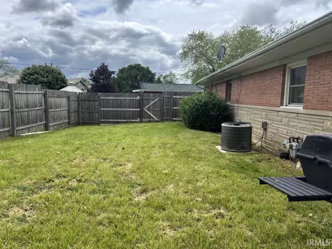 507 E Viola Ave, Washington, IN 47501 photo 26