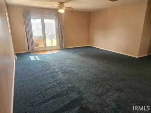 507 E Viola Ave, Washington, IN 47501 photo 8