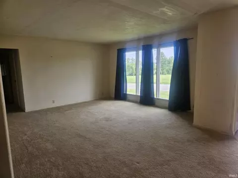 507 E Viola Ave, Washington, IN 47501 photo 14