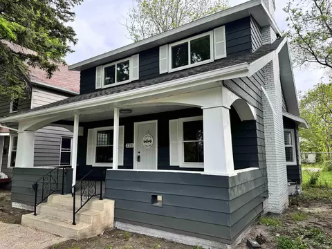 220 E Bowman St, South Bend, IN 46613 photo 2