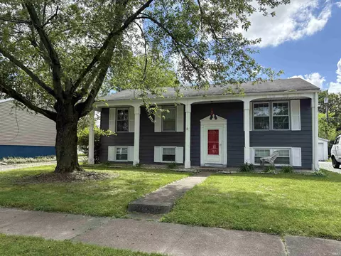 3012 Crossbow Ln, Evansville, IN 47715