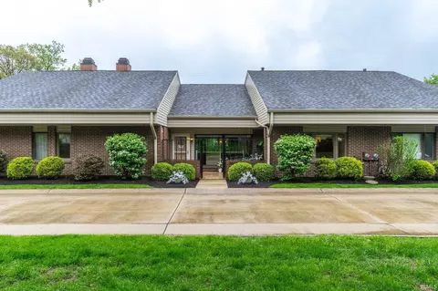 3601 Spy Run Hill Dr, Fort Wayne, IN 46805