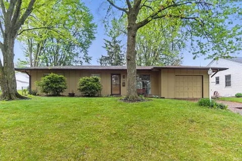 1320 Curdes Ave, Fort Wayne, IN 46805