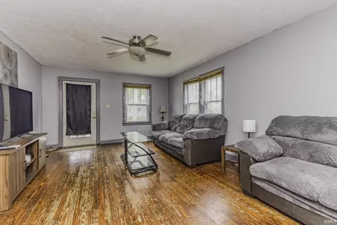 2103 S Hackley St, Muncie, IN 47302 photo 7