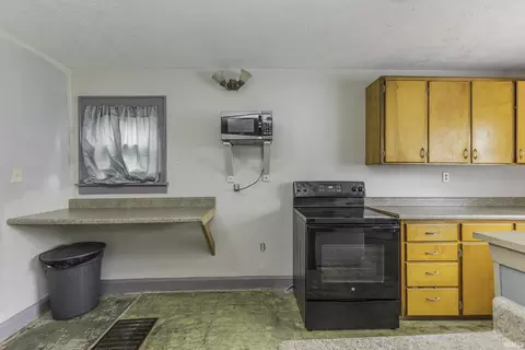 2103 S Hackley St, Muncie, IN 47302 photo 12