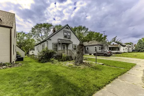 2103 S Hackley St, Muncie, IN 47302 photo 3