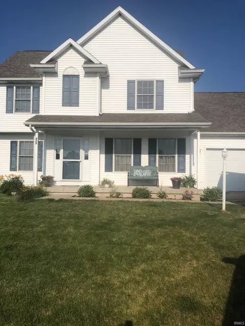 805 Red Robin Dr, North Liberty, IN 46554