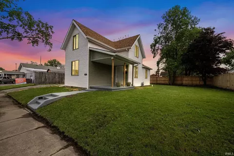 253 S Second St, Frankfort, IN 46041