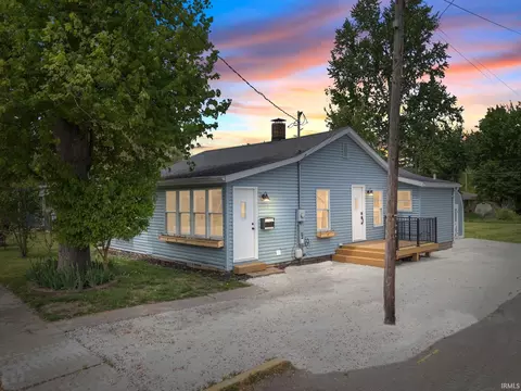 516 W Pike St, Warsaw, IN 46580