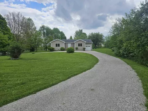 Exterior - 10440 E Baseline Rd, Avilla, IN 46710 photo 2 of 4