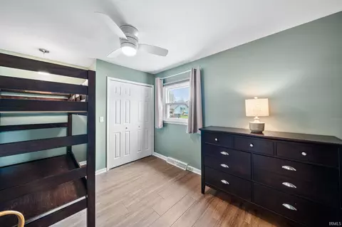 8227 E Cassandra Dr, Syracuse, IN 46567 photo 13