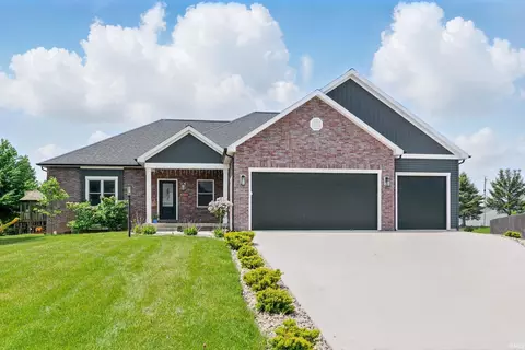 1263 E Legacy Ln, Winona Lake, IN 46590