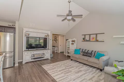 2187 Freestone Pl, Huntertown, IN 46748 photo 8