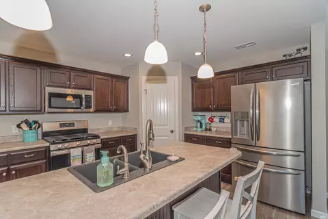 2187 Freestone Pl, Huntertown, IN 46748 photo 13