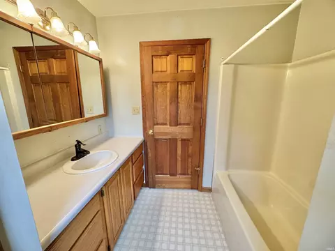 7034 S 550 E, Peru, IN 46970 photo 28