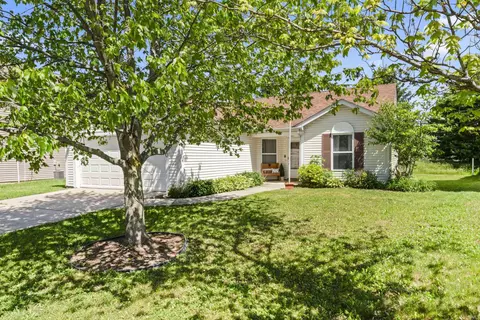 5690 N Bluegrass Cir, Lafayette, IN 47905