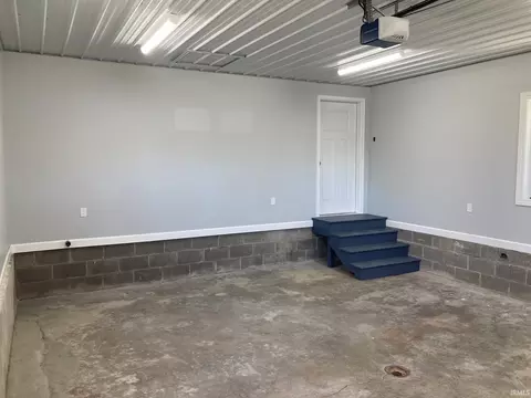 204 E Main St, Fowler, IN 47944 photo 12
