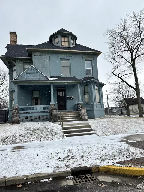 529 W Marion St, Elkhart, IN 46516