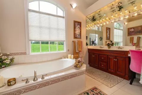 51501 Stratton Ct, Granger, IN 46530 photo 19