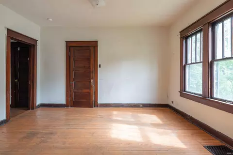 115 E 12th St, Bloomington, IN 47408 photo 10